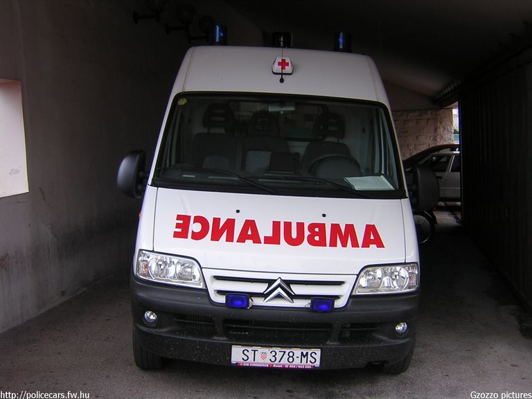 Citroen Jumper, Makarska, fotó: Gzozzo pictures
Keywords: Horvátország mentő mentőautó horvát