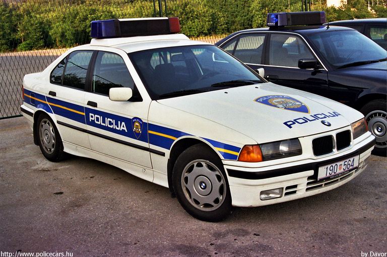 BMW 3, fotó: Davor
Keywords: Horvátország rendőrség rendőrautó horvát rendőr policecar police Croatia croatian