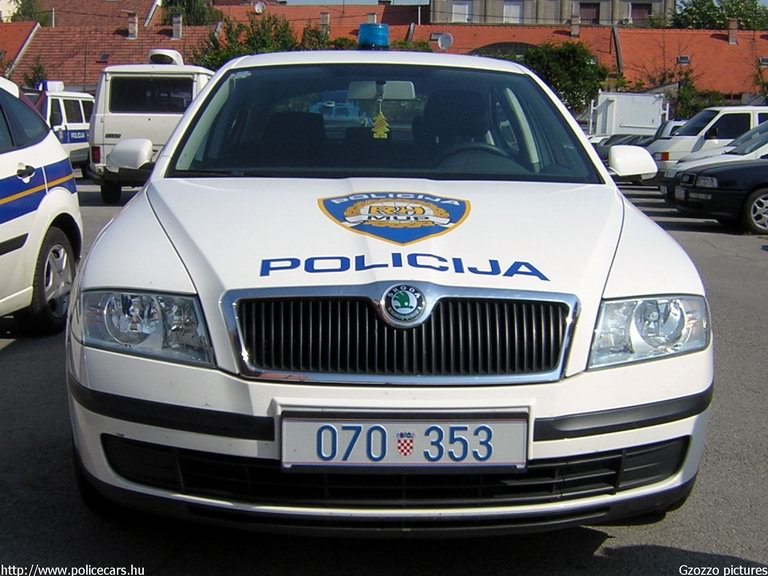 Skoda Octavia II, fotó: Gzozzo pictures
Keywords: Horvátország rendőrség rendőrautó horvát rendőr policecar police Croatia croatian