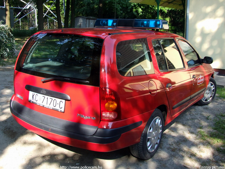 Renault Megane, fotó: Gzozzo pictures
Keywords: Horvátország tûzoltóság tûzoltóautó horvát Croatia croatian firefighter firetruck fire