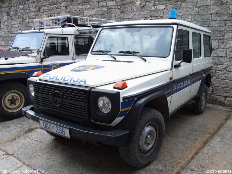 Mercedes G, fotó: Gzozzo pictures
Keywords: Horvátország rendőrség rendőrautó horvát rendőr policecar police Croatia croatian