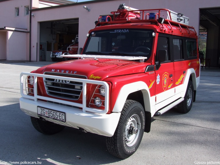 Iveco Massif, Buzet, fotó: Gzozzo pictures
Keywords: Horvátország tûzoltóság tûzoltóautó horvát Croatia croatian firefighter firetruck fire