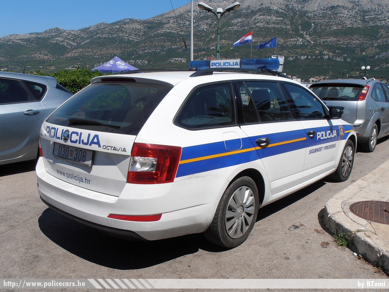 Skoda Octavia III Combi, fotó: BTomi
Keywords: rendőr rendőrautó rendőrség horvát Horvátország policecar police Croatia croatian