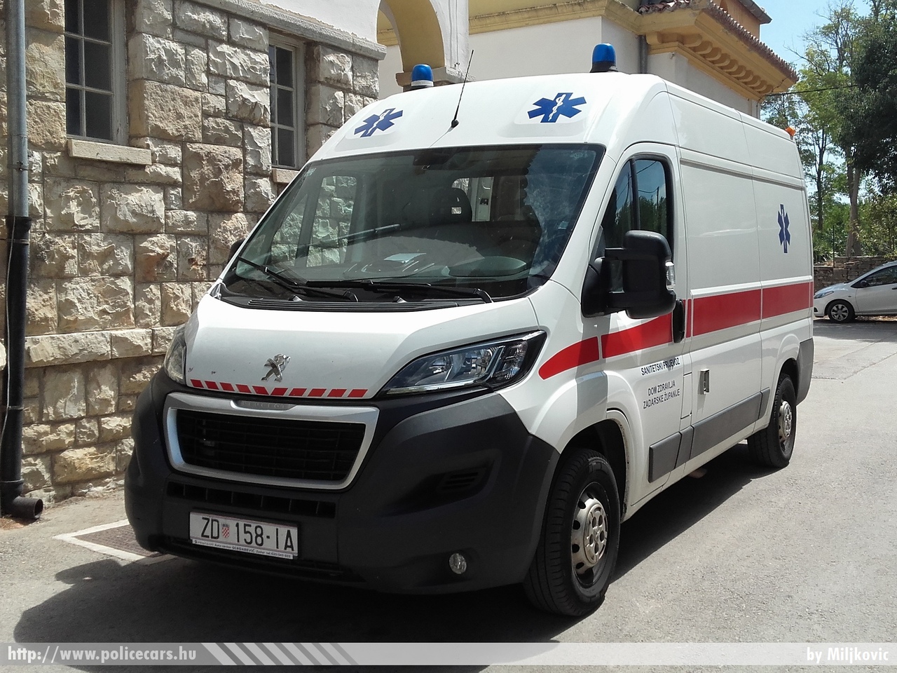 Peugeot Boxer, fotó: Miljkovic
Keywords: horvát Horvátország mentő mentőautó Croatia croatian ambulance