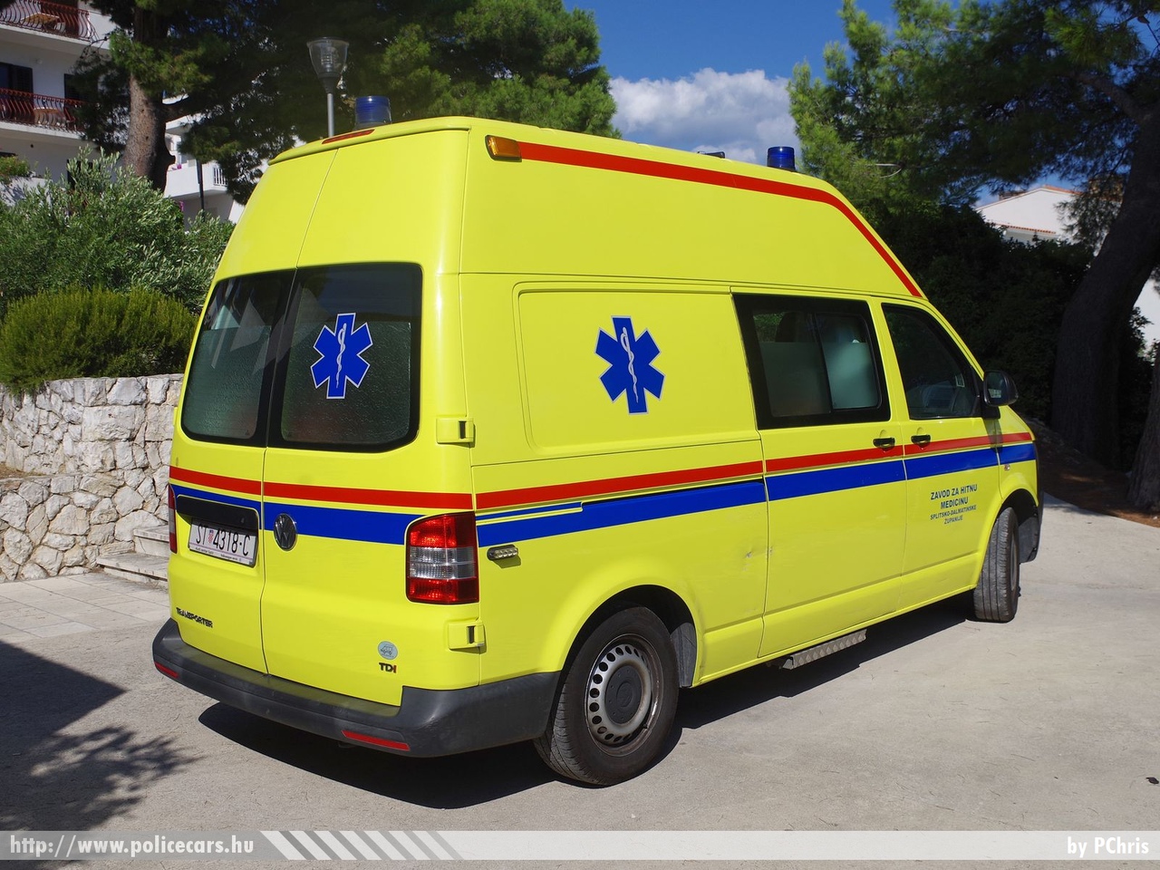 Volkswagen Transporter T5 facelift, fotó: PChris
Keywords: horvát Horvátország mentő mentőautó Croatia croatian ambulance