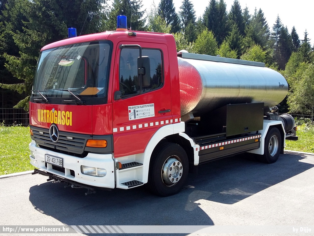 Mercedes-Benz Atego, Hrvatske Autoceste, fotó: Dijja
Keywords: Horvátország tûzoltóság tûzoltóautó horvát Croatia croatian firefighter firetruck fire