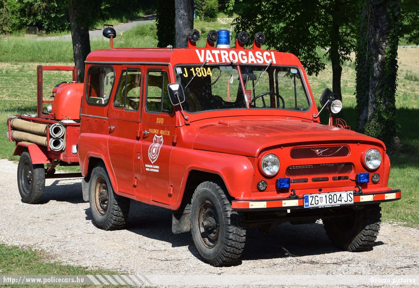 UAZ 469 1977, Dobrovoljno vatrogasno društvo Malunje-Hrastje, fotó: Gzozzo pictures
Keywords: Horvátország tûzoltóság tûzoltóautó horvát Croatia croatian firefighter firetruck fire
