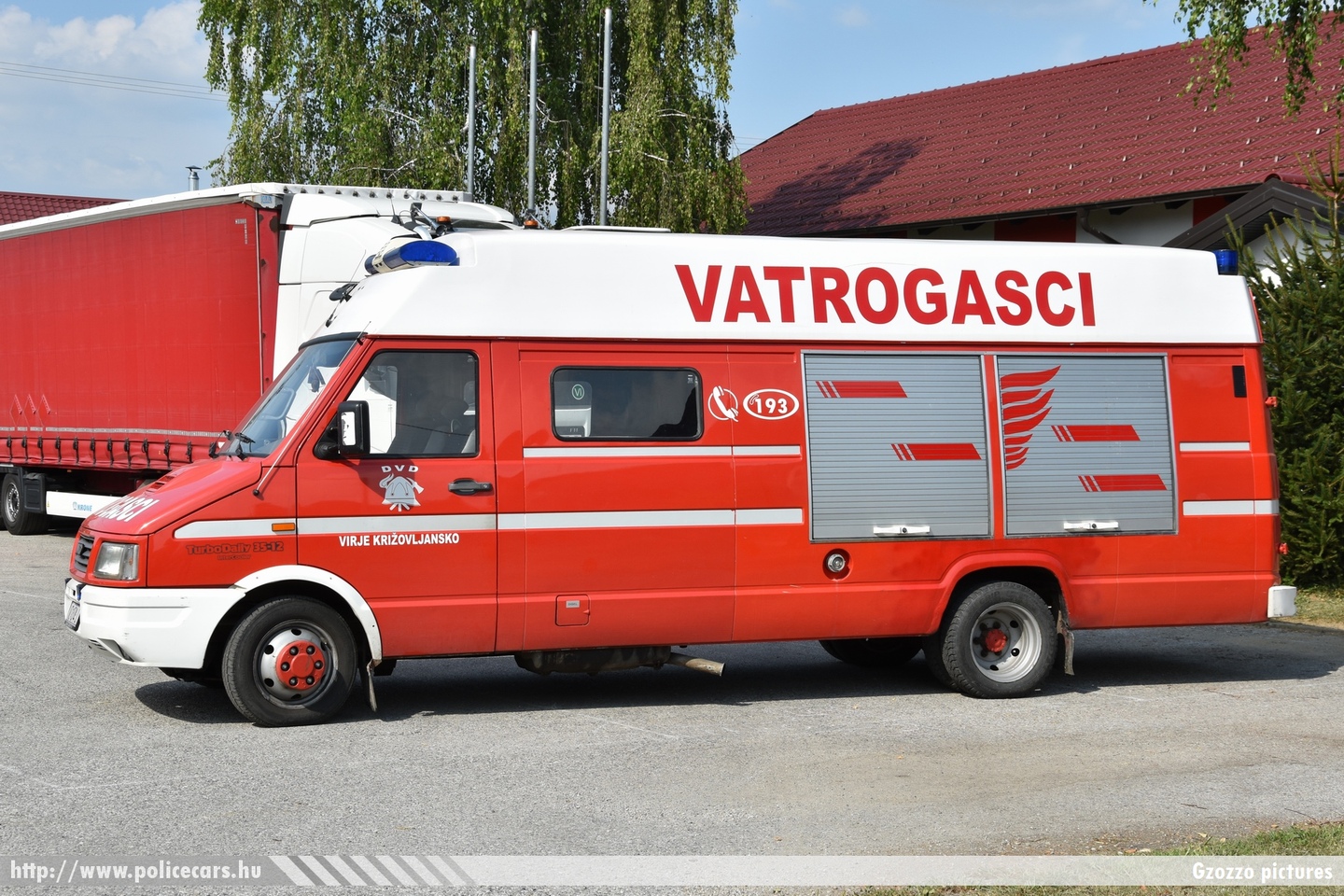 Iveco TurboDaily 35-12, Dobrovoljno vatrogasno društvo Virje Križovljansko, fotó: Gzozzo pictures
Keywords: Horvátország tûzoltóság tûzoltóautó horvát Croatia croatian firefighter firetruck fire
