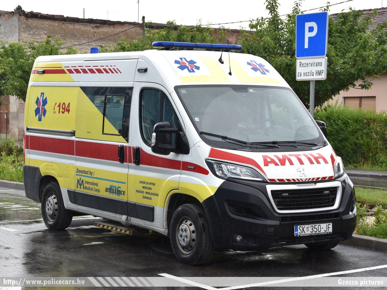 Peugeot Boxer, Zavod za hitnu medicinu Sisačko-moslavačke županije, Glina, fotó: Gzozzo pictures
Keywords: horvát Horvátország mentő mentőautó Croatia croatian ambulance