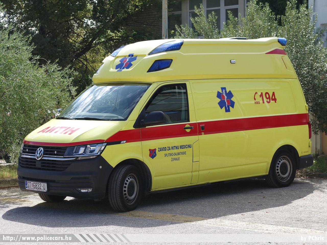 Volkswagen Transporter T6.1, Zavod za hitnu medicinu Splitsko-Dalmatinske županije, Trogir, fotó: PChris
Keywords: horvát Horvátország mentő mentőautó Croatia croatian ambulance