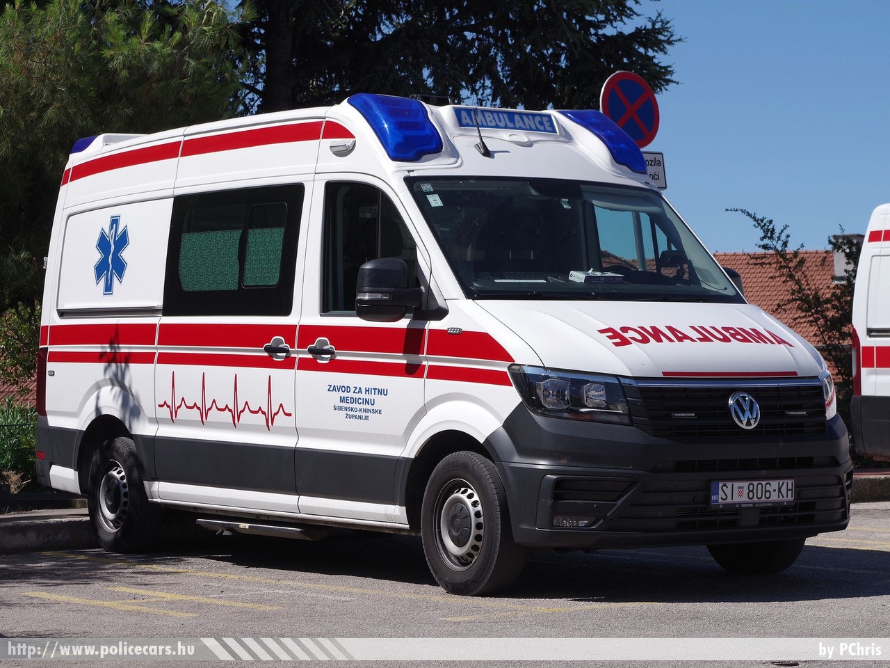 Volkswagen Crafter, Zavod za hitnu medicinu Šibensko-kninske županije, Šibenik, fotó: PChris
Keywords: horvát Horvátország mentő mentőautó Croatia croatian ambulance