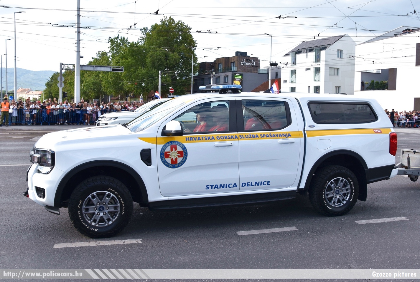 Ford Ranger, Hrvatska Gorska Sluzba Spasavanja, Stanica Delnice, fotó: Gzozzo pictures
Keywords: horvát Horvátország hegyi mentők ambulance Croatia croatian
