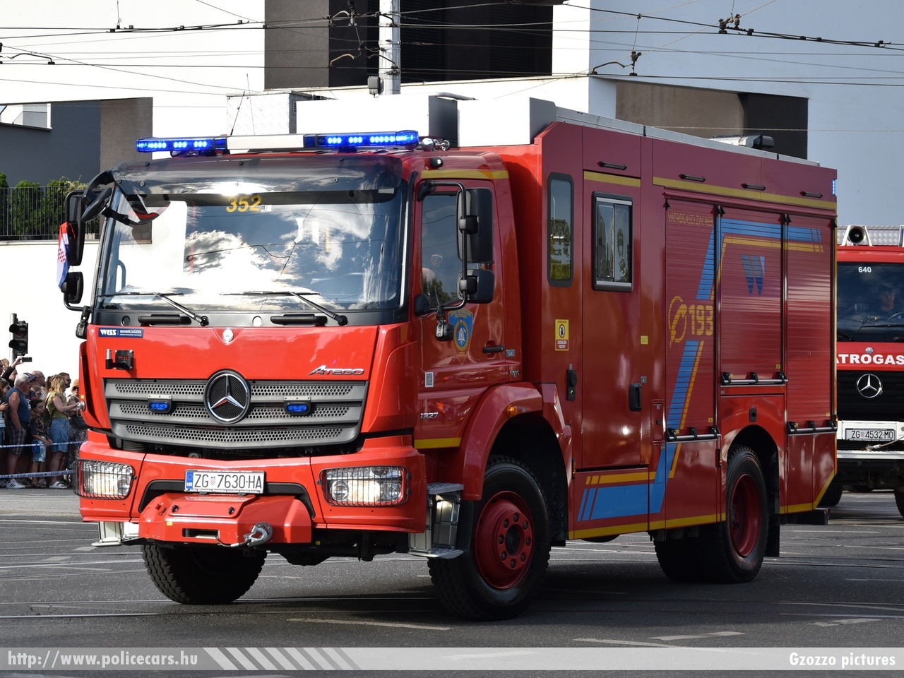 Mercedes Atego 1327 Wiss, Javna vatrogasna postrojba Grada Zagreba, fotó: Gzozzo pictures
Keywords: Horvátország tűzoltóság tűzoltóautó horvát Croatia croatian firefighter firetruck fire