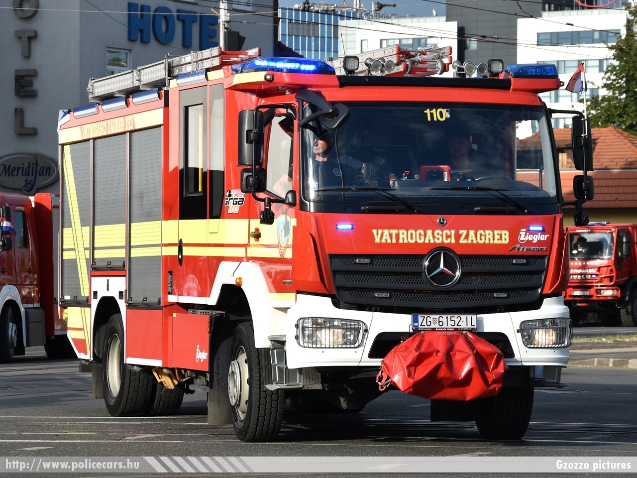 Mercedes Atego 1730 Ziegler, Javna vatrogasna postrojba Grada Zagreba, fotó: Gzozzo pictures
Keywords: Horvátország tűzoltóság tűzoltóautó horvát Croatia croatian firefighter firetruck fire