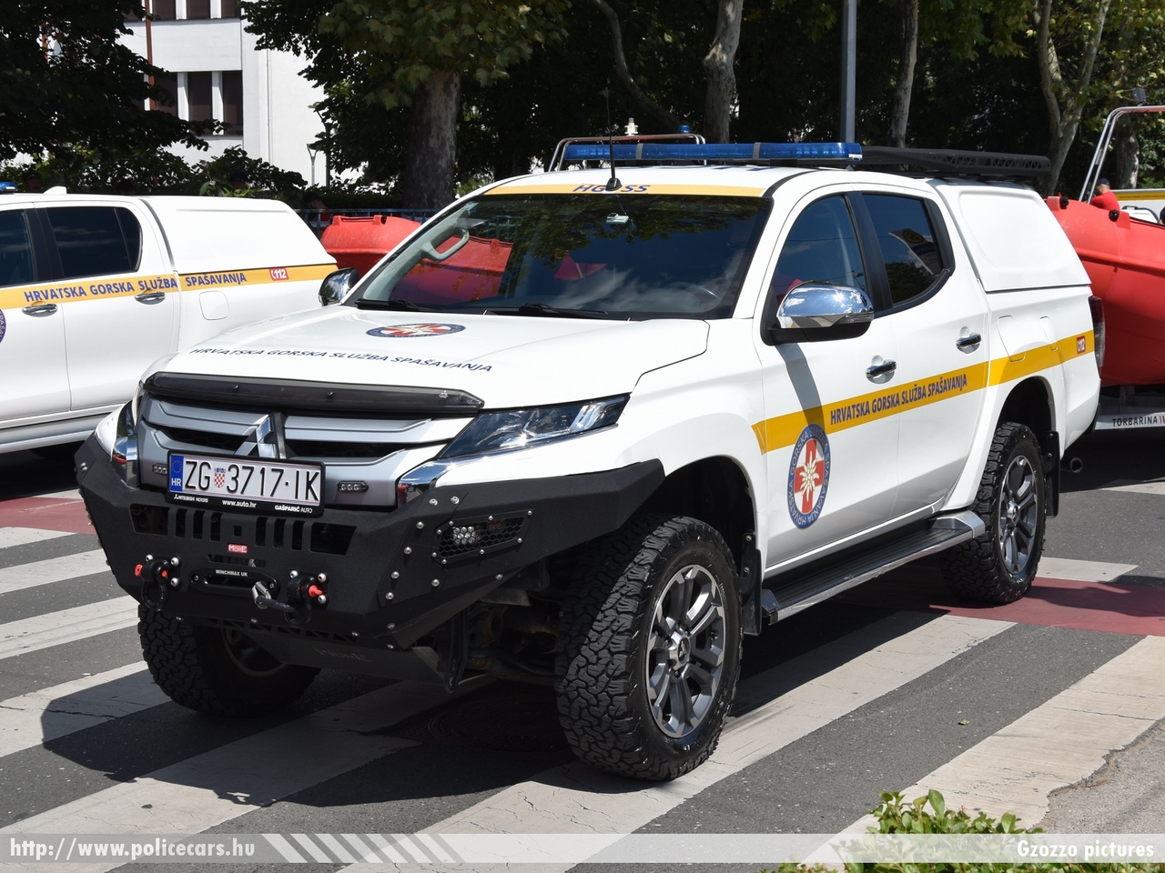 Mitsubishi L200, Hrvatska Gorska Sluzba Spasavanja, fotó: Gzozzo pictures
Keywords: horvát Horvátország hegyi mentők ambulance Croatia croatian