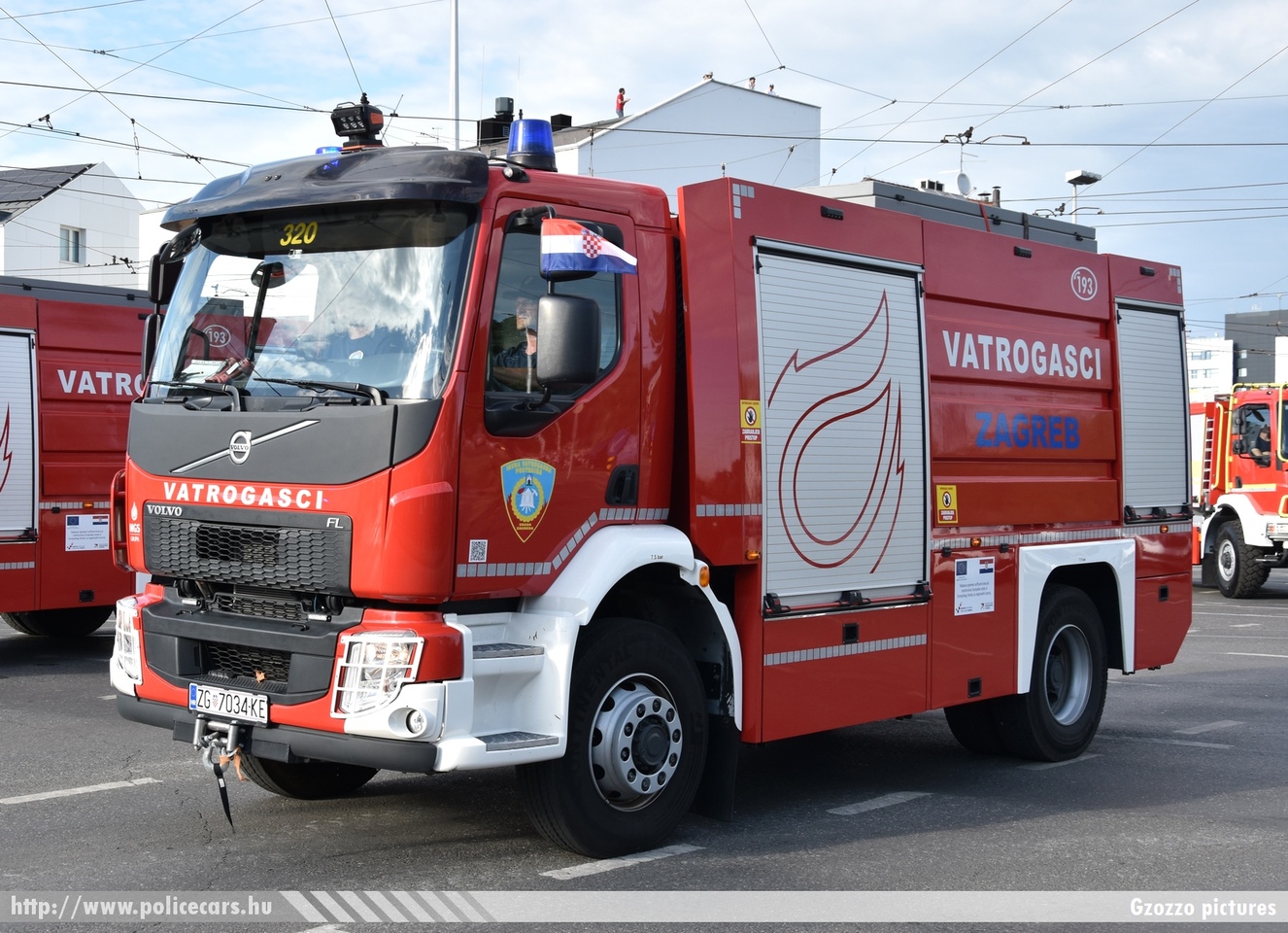 Volvo FL, Javna vatrogasna postrojba Grada Zagreba, fotó: Gzozzo pictures
Keywords: Horvátország tűzoltóság tűzoltóautó horvát Croatia croatian firefighter firetruck fire