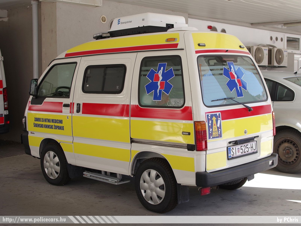 Piaggo Porter Combi Van Glass Multitech 1.3, Zavod za hitnu medicinu Šibensko-kninske županije, Šibenik, fotó: PChris
Keywords: horvát Horvátország mentő mentőautó Croatia croatian ambulance