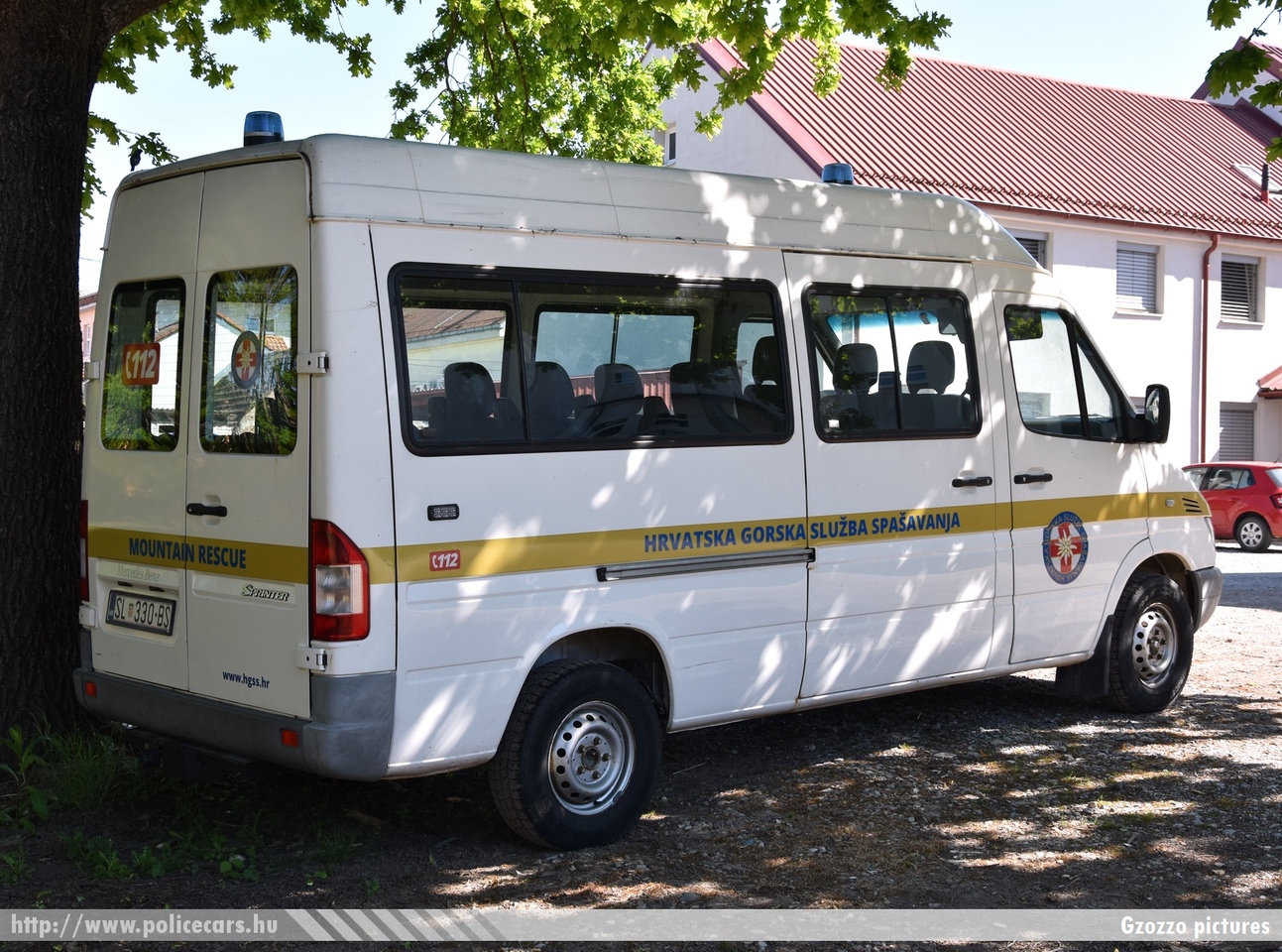 Mercedes Sprinter, Hrvatska Gorska Sluzba Spasavanja, fotó: Gzozzo pictures
Keywords: horvát Horvátország hegyi mentők ambulance Croatia croatian