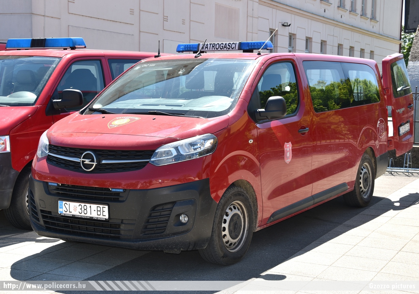 Opel Vivaro Combi, DVD Cacinci, fotó: Gzozzo pictures
Keywords: Horvátország tűzoltóság tűzoltóautó horvát Croatia croatian firefighter firetruck fire