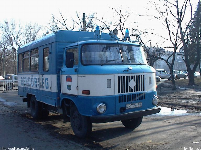 IFA W50L, fotó: Nemesis
Keywords: rendőrség rendőr rendőrautó magyar Magyarország hungarian Hungary police policecar RF74-97