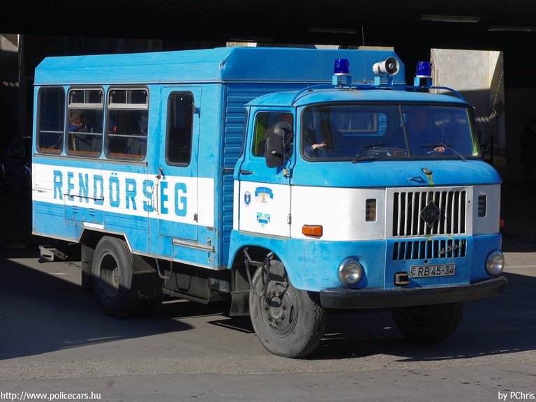 IFA W50L, fotó: PChris
Keywords: rendőrség rendőr rendőrautó magyar Magyarország hungarian Hungary police policecar RB45-34