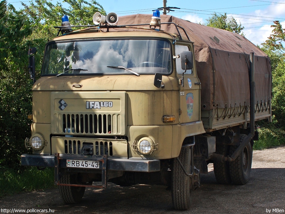 IFA L60 1218 4x4 PB, fotó: MBen
Keywords: rendőrség rendőr rendőrautó magyar Magyarország hungarian Hungary police policecar RB45-43
