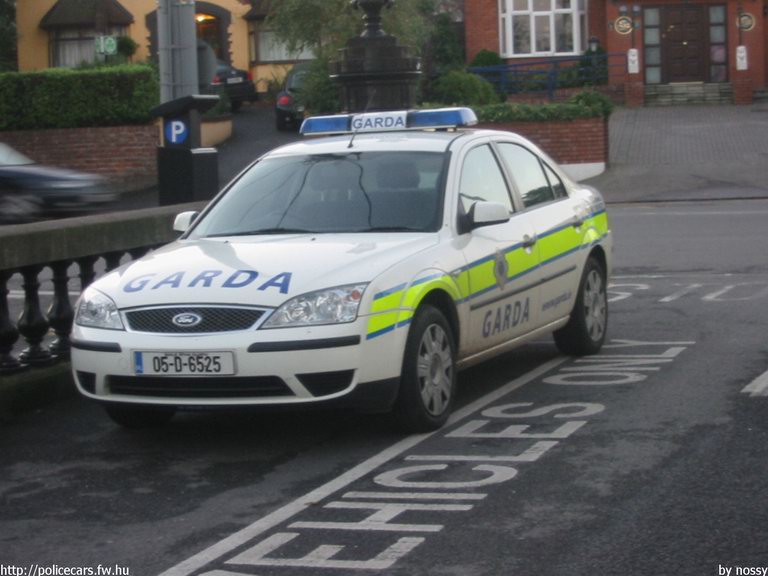 Ford Mondeo, fotó: nossy
Keywords: rendőr rendőrség rendőrautó ír Írország Garda 05-D-6525