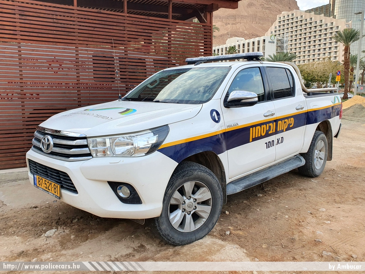 Toyota Hilux, fotó: Ambucar
Keywords: Izrael izraeli rendőr rendőrautó rendőrség police policecar