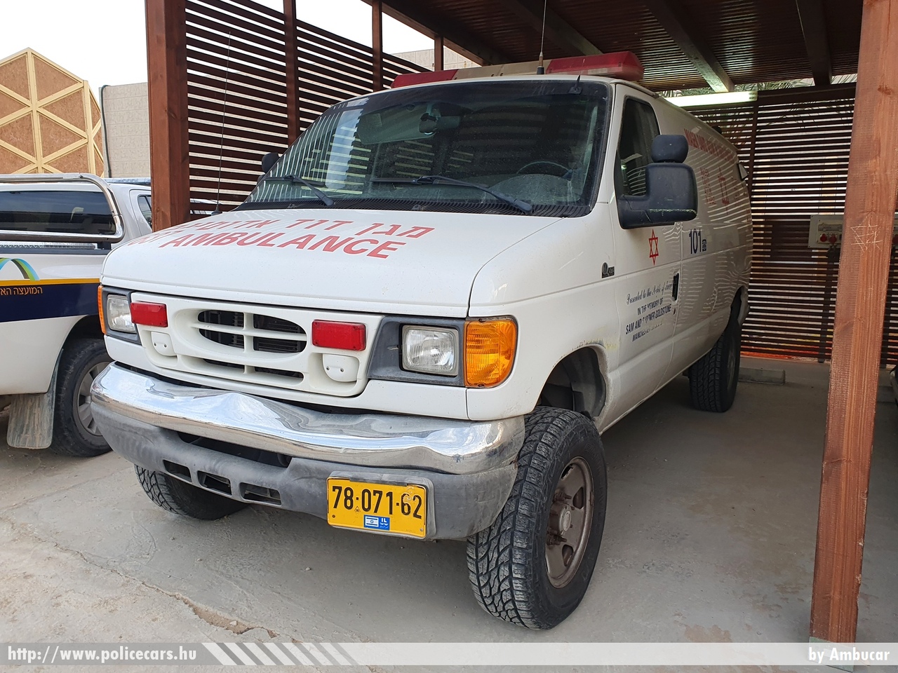 Ford Econoline, fotó: Ambucar
Keywords: Izrael izraeli mentő mentőautó ambulance