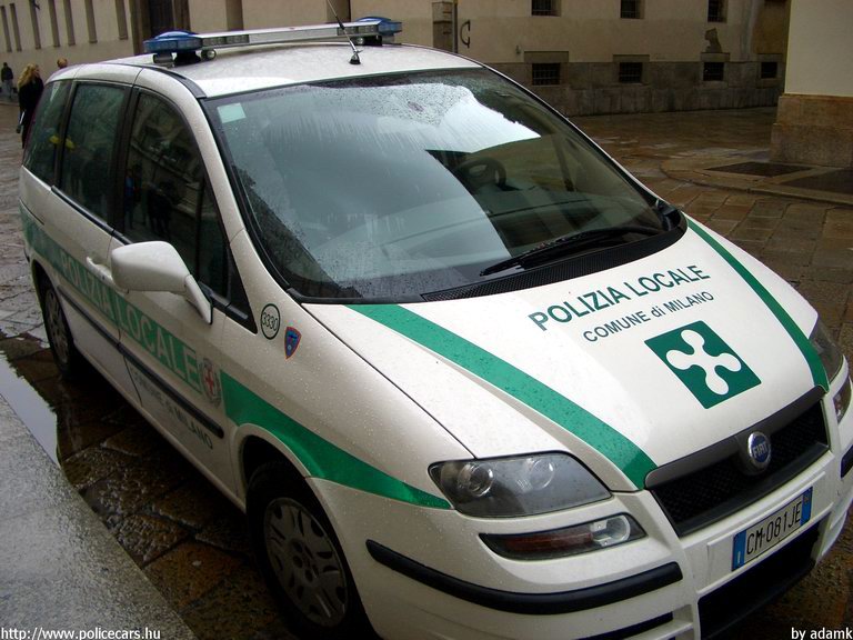 Fiat Ulysse, fotó: adamk
Keywords: olasz Olaszország rendőrautó rendőrség rendőr