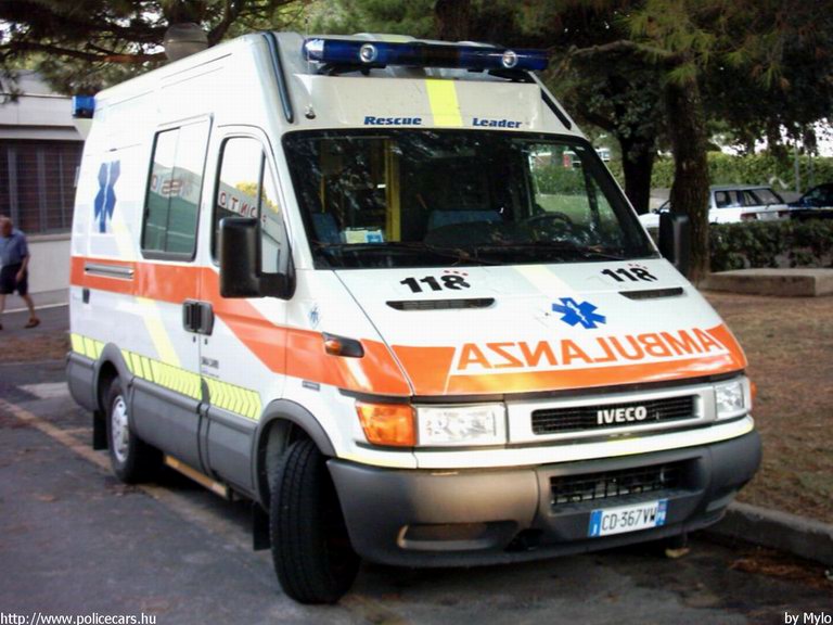 Iveco, fotó: Mylo
Keywords: olasz Olaszország mentőautó mentő