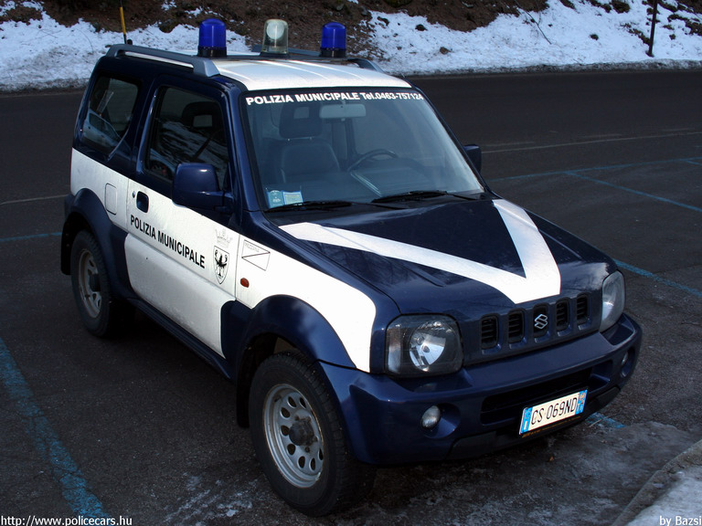 Suzuki Jimny, fotó: Bazsi
Keywords: olasz Olaszország rendőrautó rendőrség rendőr