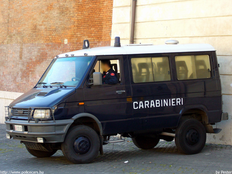 Iveco TurboDaily, fotó: pester
Keywords: olasz Olaszország rendőrautó rendőrség rendőr  carabinieri 