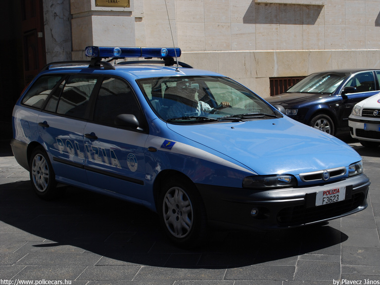 Fiat Marea, fotó: Plavecz János
Keywords: olasz Olaszország rendőrautó rendőrség rendőr