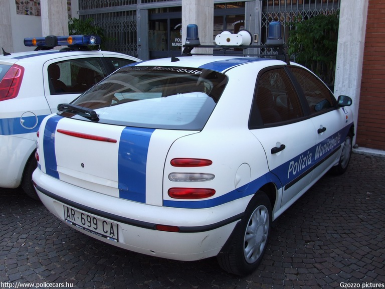 Fiat Brava, fotó: Gzozzo pictures
Keywords: olasz Olaszország rendőrautó rendőrség rendőr