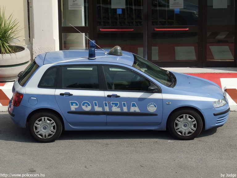 Fiat Stilo, fotó: Judge
Keywords: olasz Olaszország rendőrautó rendőrség rendőr