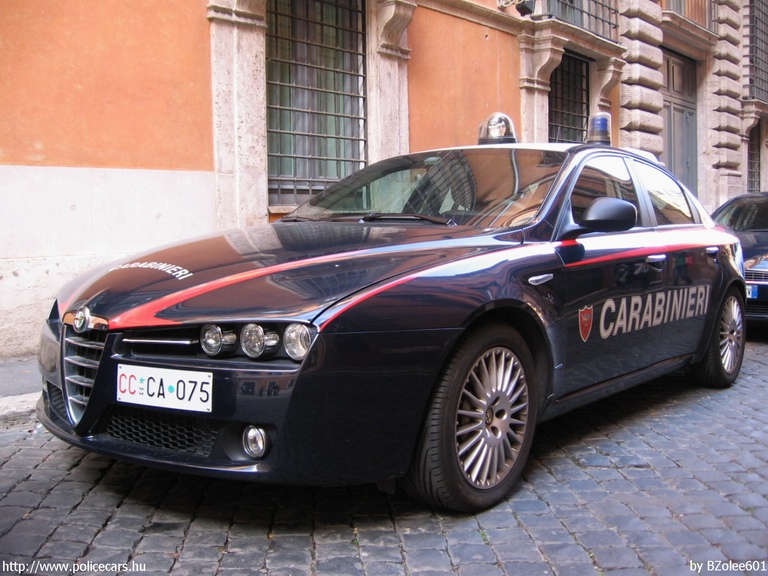 Alfa Romeo 159, fotó: BZolee601
Keywords: olasz Olaszország rendőrautó rendőrség rendőr  carabinieri 