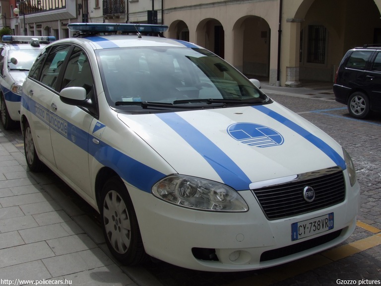 Fiat Croma, fotó: Gzozzo pictures
Keywords: olasz Olaszország rendőrautó rendőrség rendőr