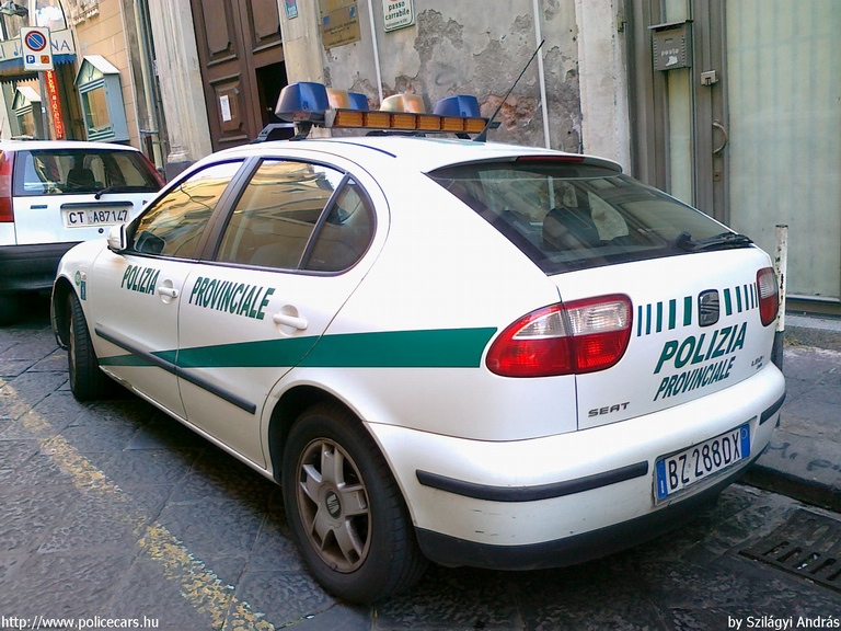 Seat Leon, fotó: Szilágyi András
Keywords: rendőr rendőrautó rendőrség olasz Olaszország