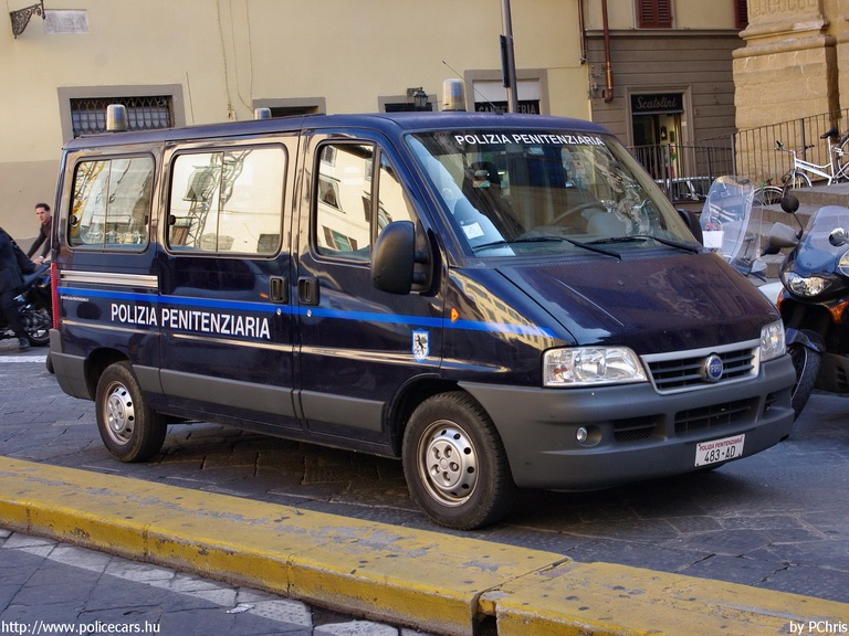 Fiat Ducato, fotó: PChris
Keywords: rendőr rendőrautó rendőrség olasz Olaszország