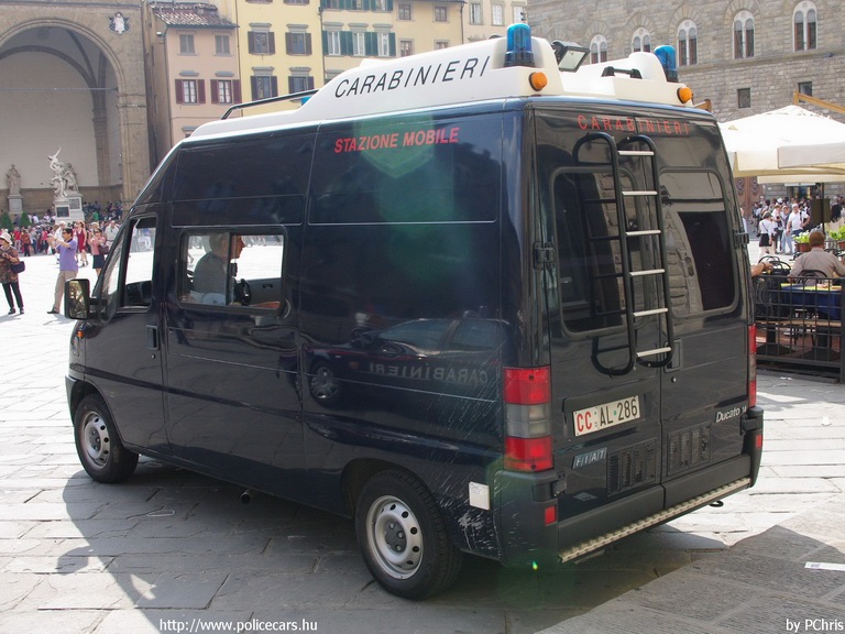 Fiat Ducato, fotó: PChris
Keywords: rendőr rendőrautó rendőrség olasz Olaszország  carabinieri 