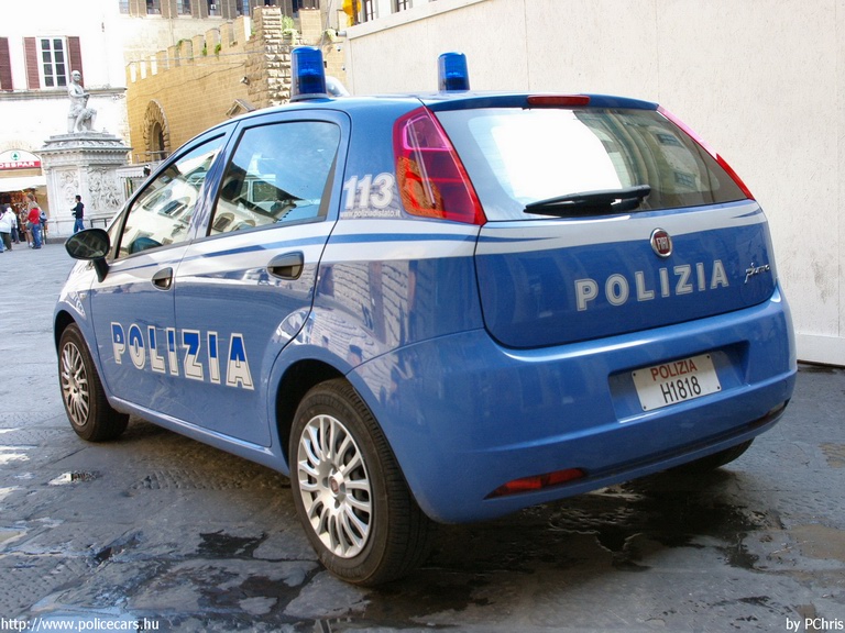 Fiat Grande Punto, fotó: PChris
Keywords: rendőr rendőrautó rendőrség olasz Olaszország