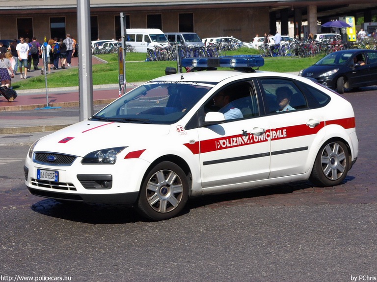 Ford Focus, fotó: PChris
Keywords: rendőr rendőrautó rendőrség olasz Olaszország