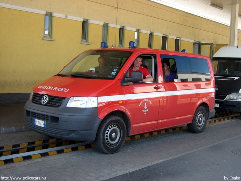 Volkswagen Transporter T5, fotó: Csaba
Keywords: tûzoltó tûzoltóautó tûzoltóság olasz Olaszország