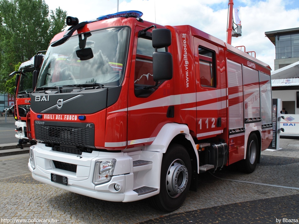 Volvo FL BAI, fotó: Bbazsa
Keywords: tûzoltó tûzoltóautó tûzoltóság olasz Olaszország