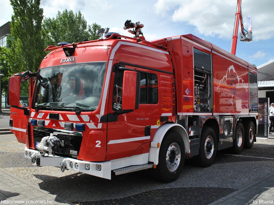 MAN TGS 35.540 8x6, BAI Proteus VSAT 13 000 S, fotó: Bbazsa
Keywords: tûzoltó tûzoltóautó tûzoltóság olasz Olaszország