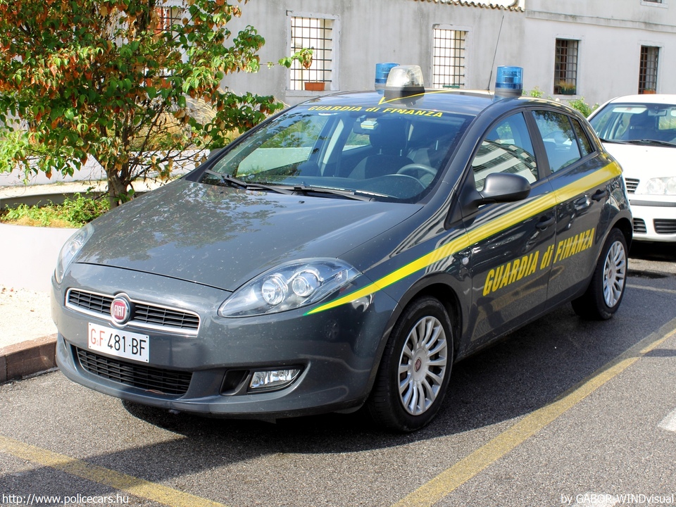 Fiat, fotó: GABOR-WINDvisual
Keywords: Guardia di Finanza olasz Olaszország 