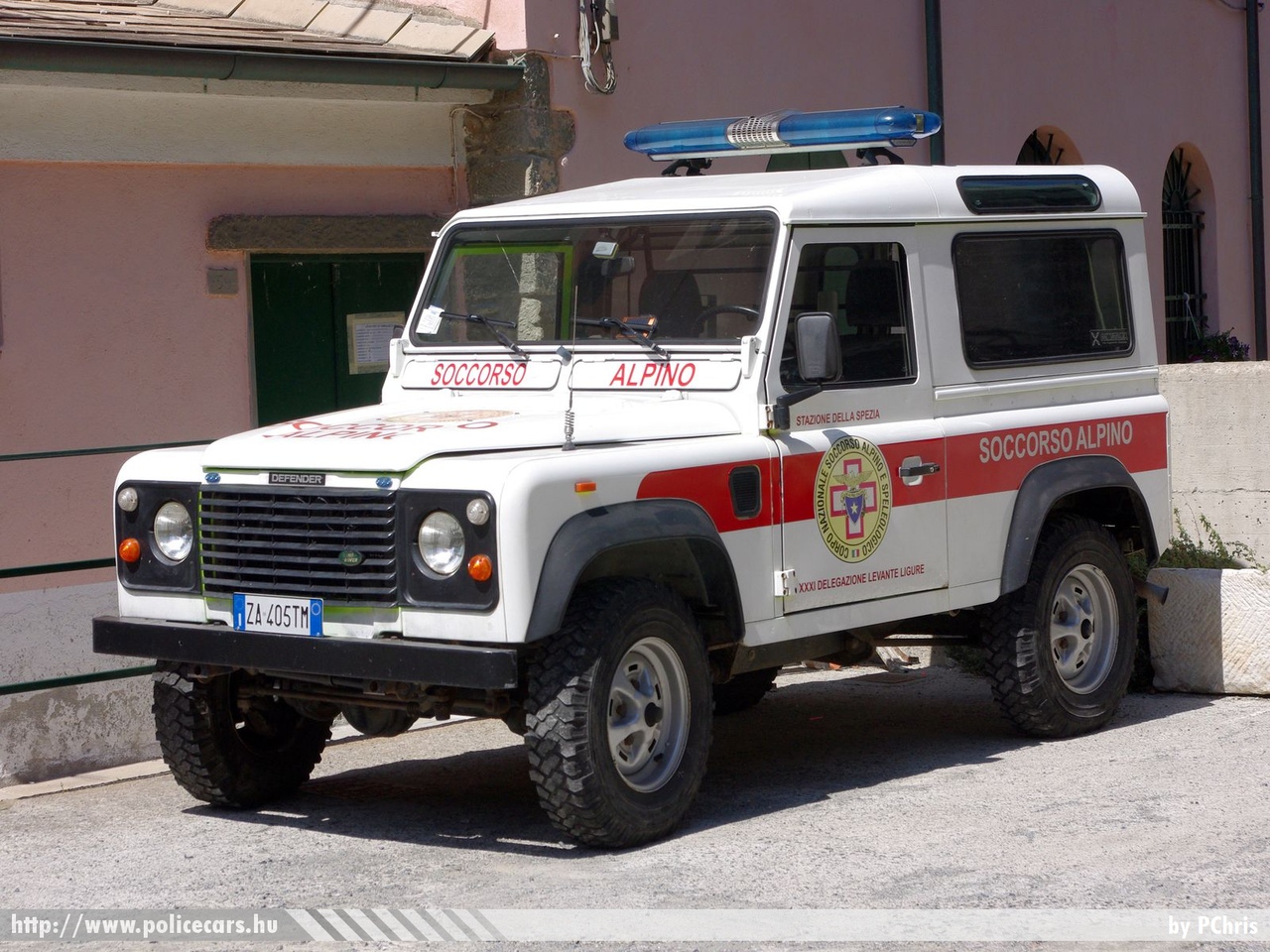 Land Rover Defender, fotó: PChris
Keywords:  olasz Olaszország