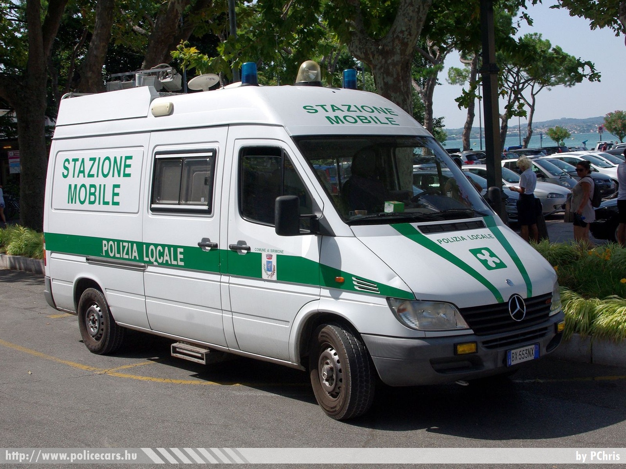 Mercedes - Benz Sprinter, fotó: PChris
Keywords: olasz Olaszország rendőrautó rendőrség rendőr