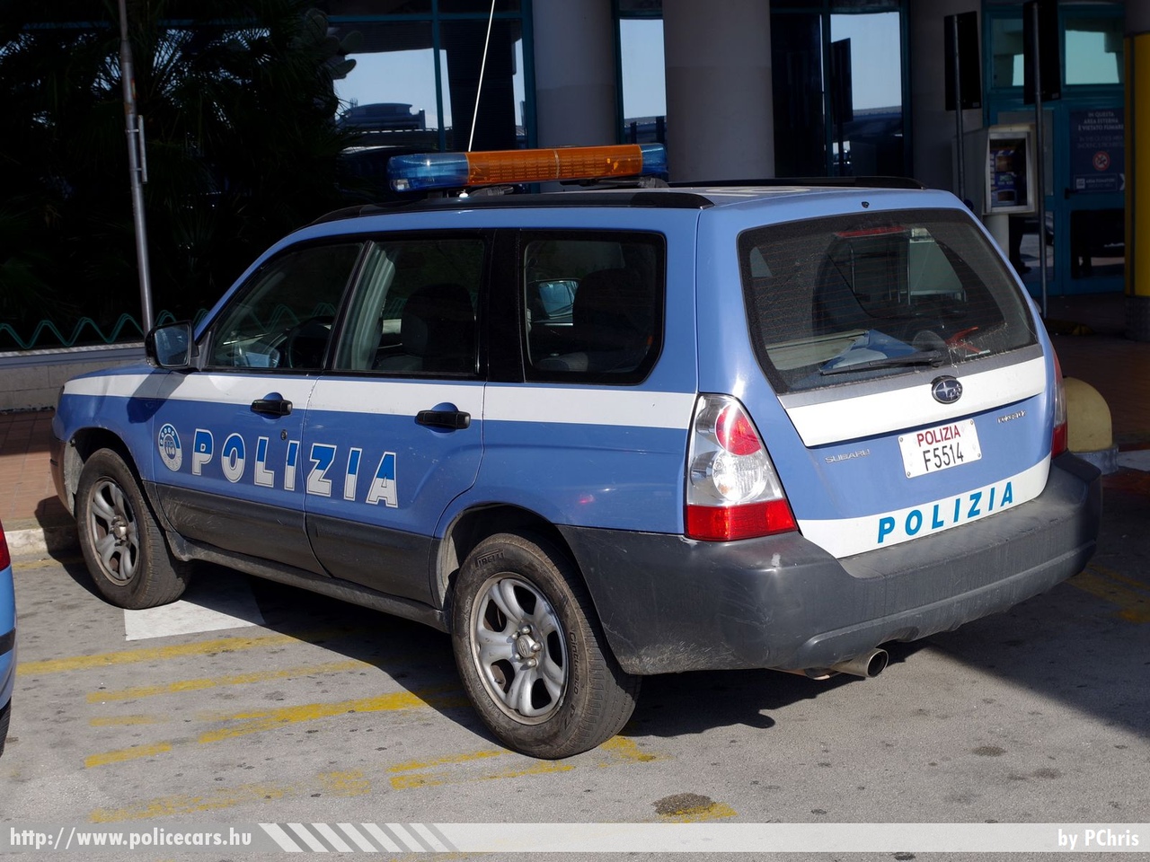 Subaru Forester, fotó: PChris
Keywords: rendőr rendőrautó rendőrség olasz Olaszország police policecar Italy italian 